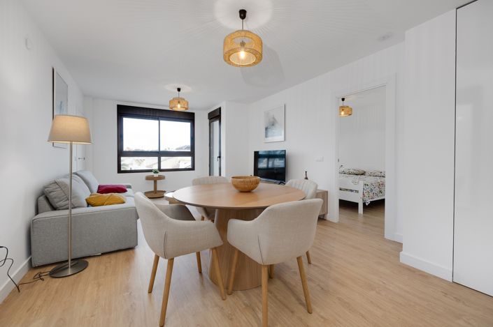 Image No.6-2 Bed Property for sale