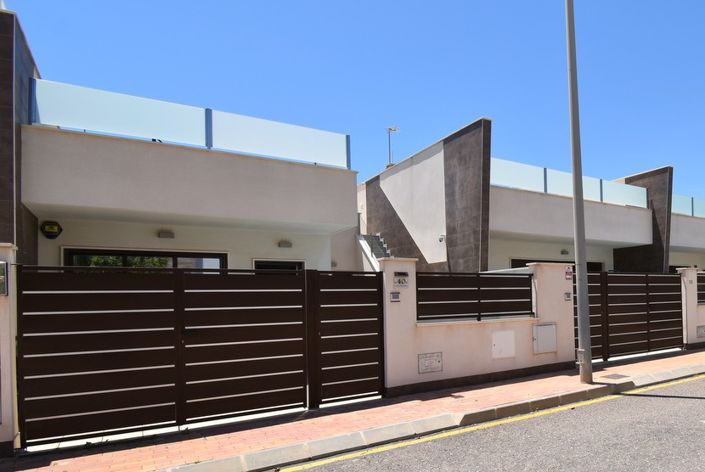 Image No.2-3 Bed Townhouse for sale