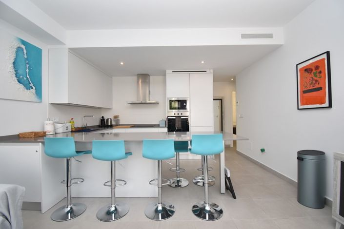 Image No.6-3 Bed Townhouse for sale