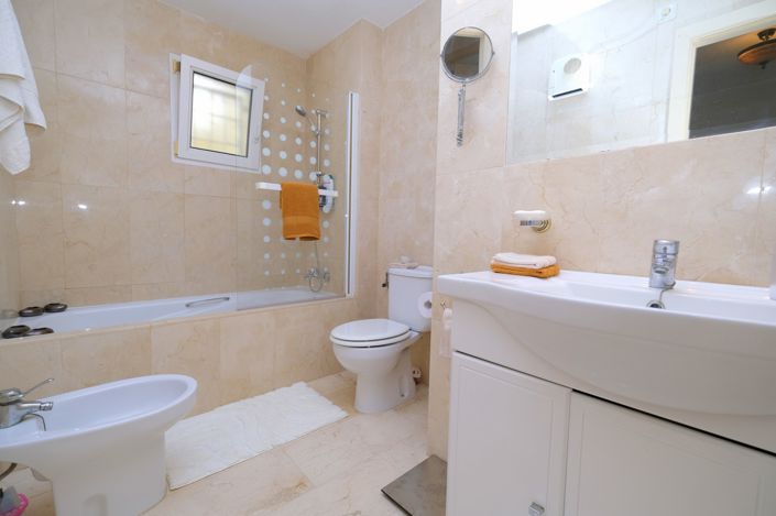 Image No.15-3 Bed Villa for sale