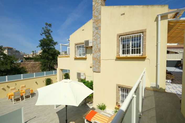 Image No.17-3 Bed Villa for sale