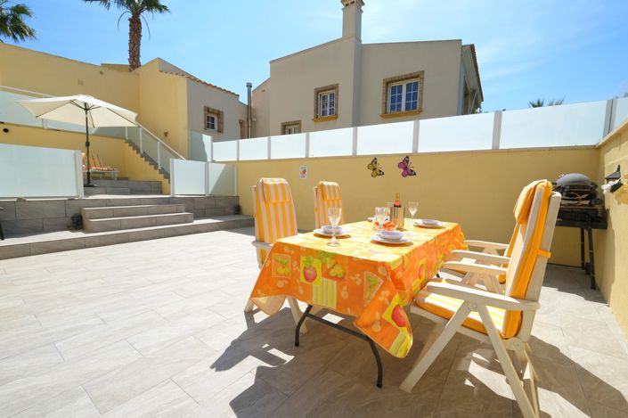 Image No.18-3 Bed Villa for sale