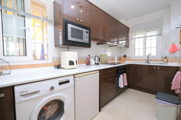 Image No.7-3 Bed Villa for sale