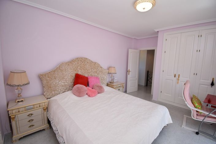 Image No.21-4 Bed Villa for sale