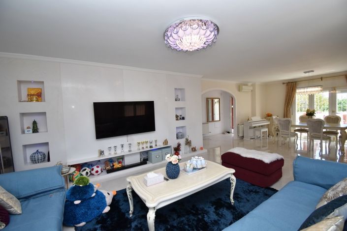 Image No.8-4 Bed Villa for sale