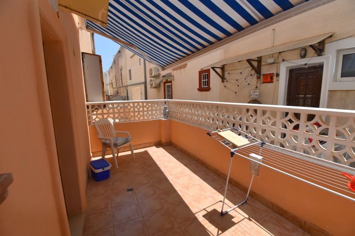 Image No.10-2 Bed Townhouse for sale