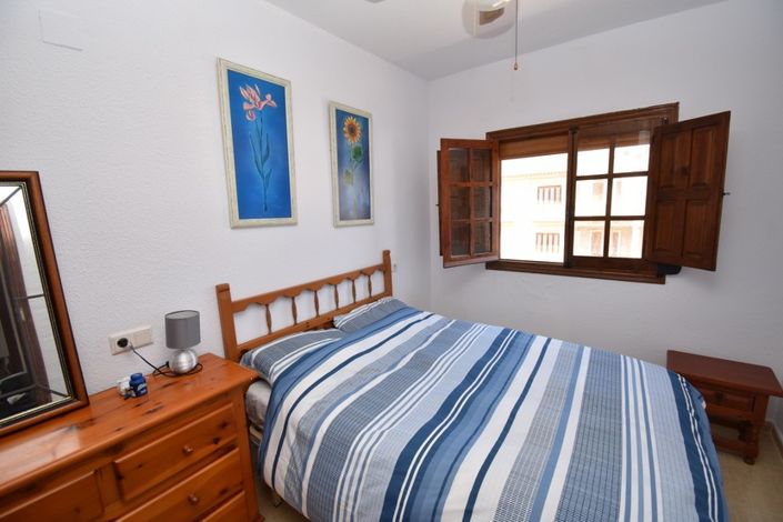 Image No.11-2 Bed Townhouse for sale