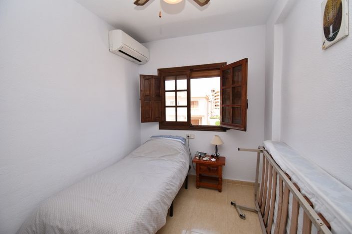 Image No.13-2 Bed Townhouse for sale