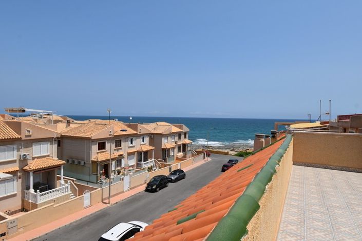 Image No.20-2 Bed Townhouse for sale