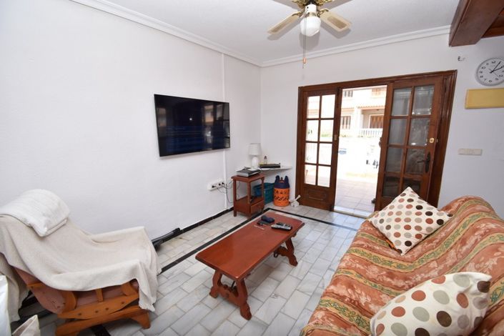 Image No.21-2 Bed Townhouse for sale