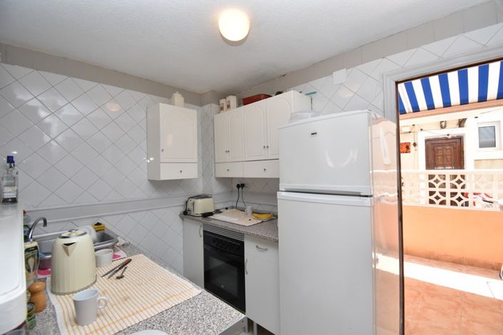 Image No.7-2 Bed Townhouse for sale