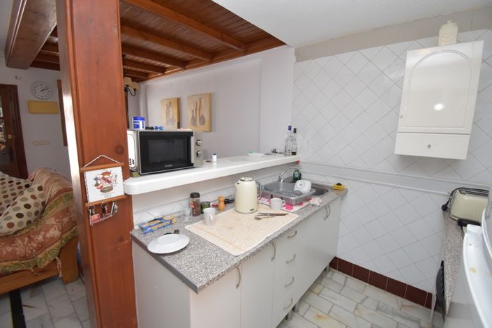 Image No.8-2 Bed Townhouse for sale