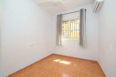 8537471