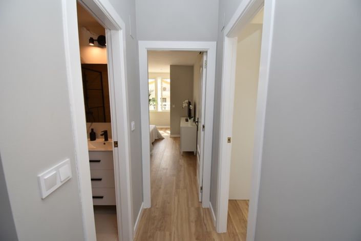 Image No.16-2 Bed Townhouse for sale