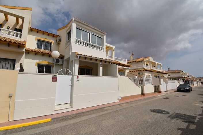 Image No.28-2 Bed Townhouse for sale