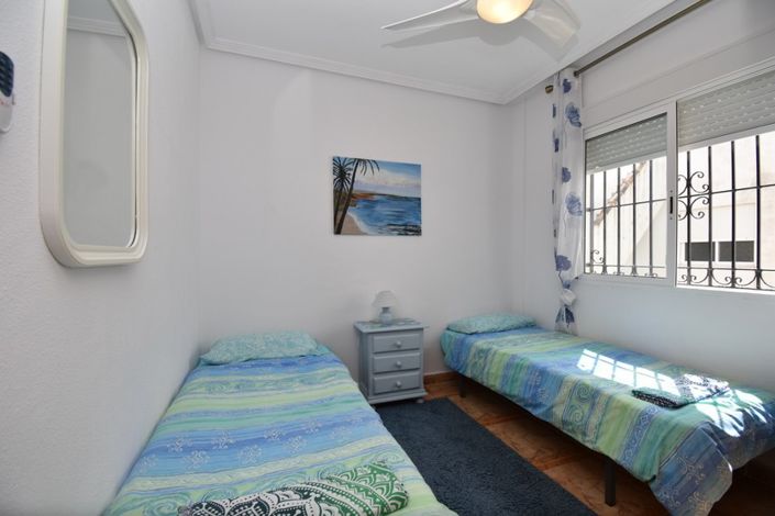 Image No.12-2 Bed Property for sale