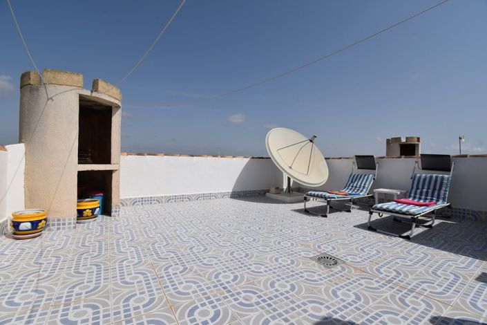 Image No.15-2 Bed Property for sale