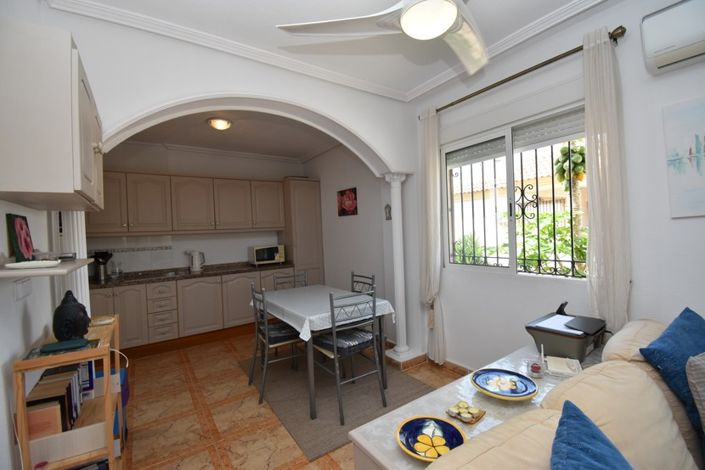 Image No.8-2 Bed Property for sale