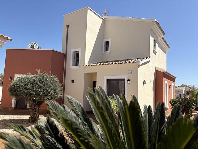 Image No.1-3 Bed Villa for sale