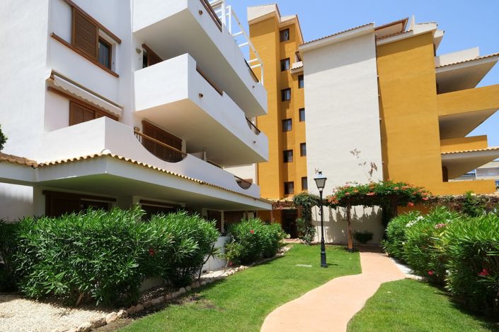 Image No.15-2 Bed Property for sale