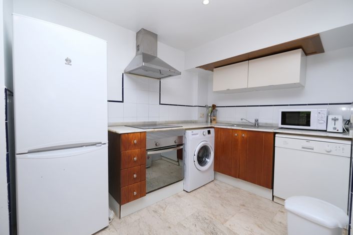 Image No.6-2 Bed Property for sale