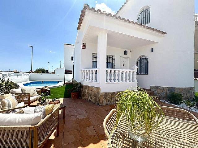 Image No.1-Villa de 3 chambres à vendre à Sucina