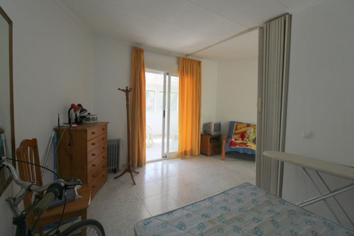 Image No.8-1 Bed Property for sale