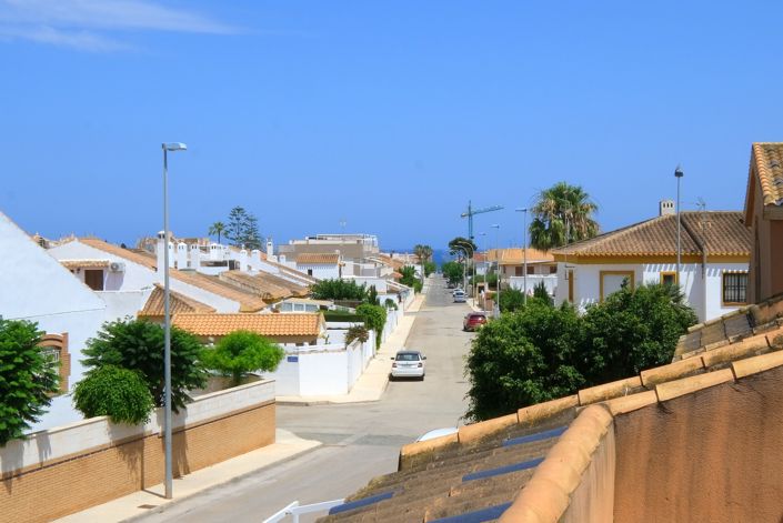 Image No.10-4 Bed Townhouse for sale