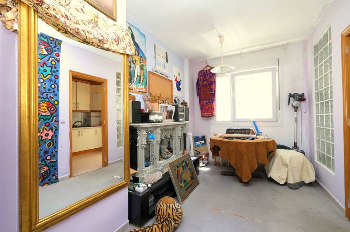 Image No.11-4 Bed Townhouse for sale