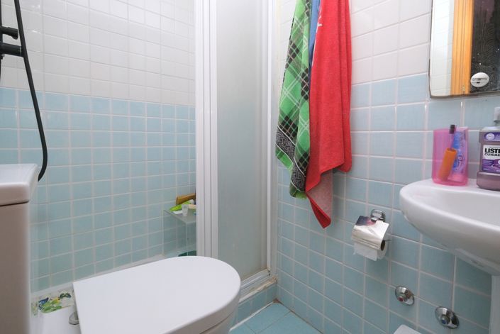 Image No.16-4 Bed Townhouse for sale