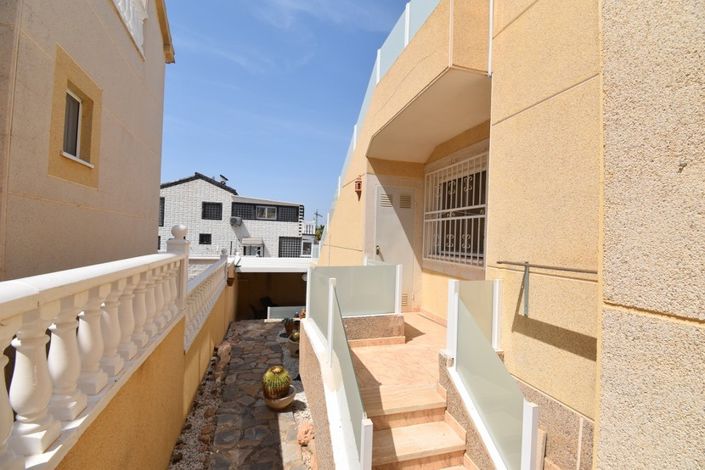 Image No.15-2 Bed Villa for sale