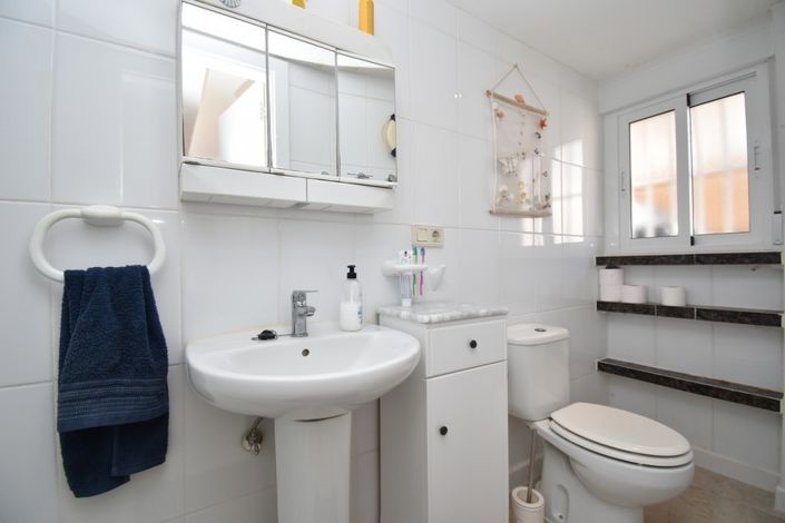 Image No.19-2 Bed Villa for sale