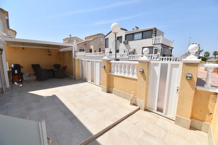 Image No.26-2 Bed Villa for sale