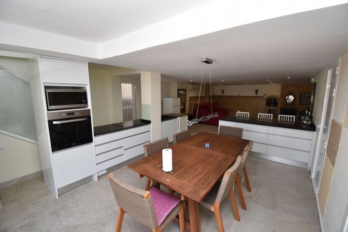 Image No.7-2 Bed Villa for sale