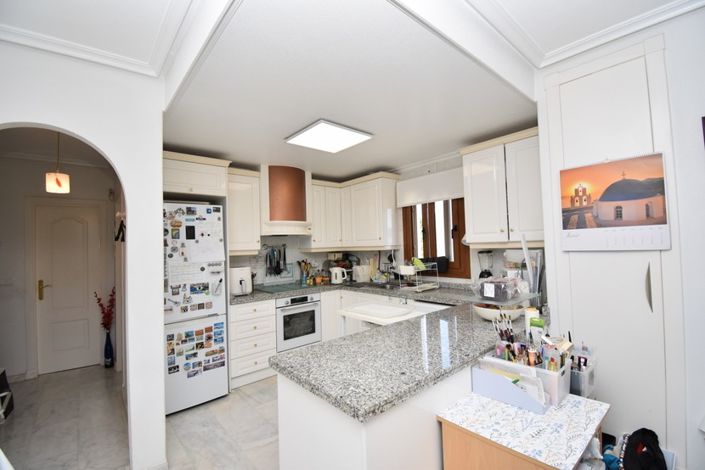 Image No.13-2 Bed Property for sale