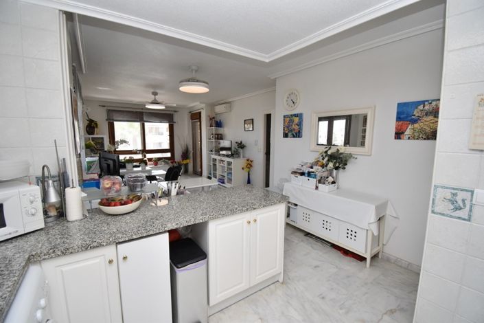 Image No.15-2 Bed Property for sale