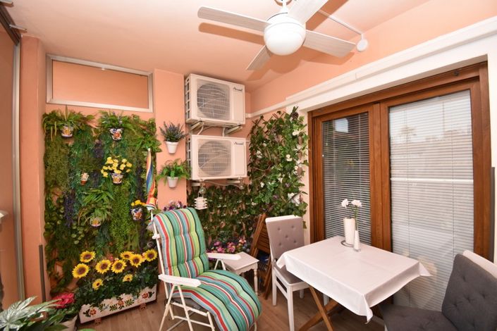 Image No.16-2 Bed Property for sale