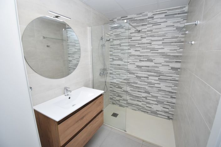 Image No.18-3 Bed Property for sale