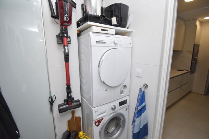 Image No.22-3 Bed Property for sale