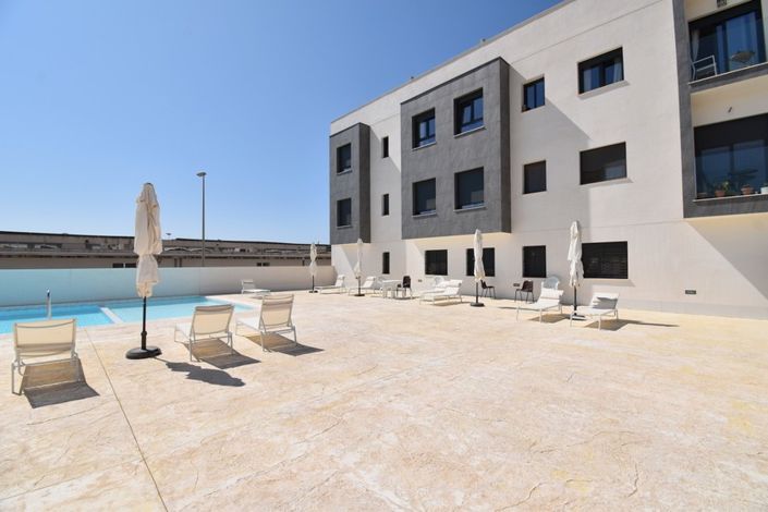 Image No.35-3 Bed Property for sale