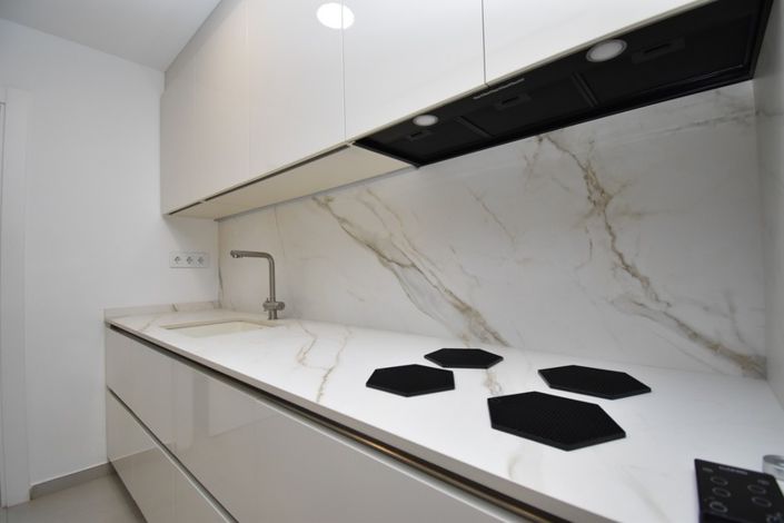 Image No.5-3 Bed Property for sale