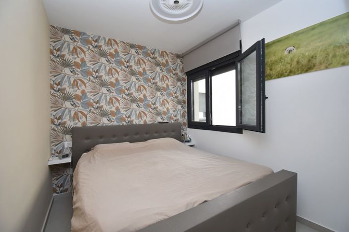 Image No.9-3 Bed Property for sale