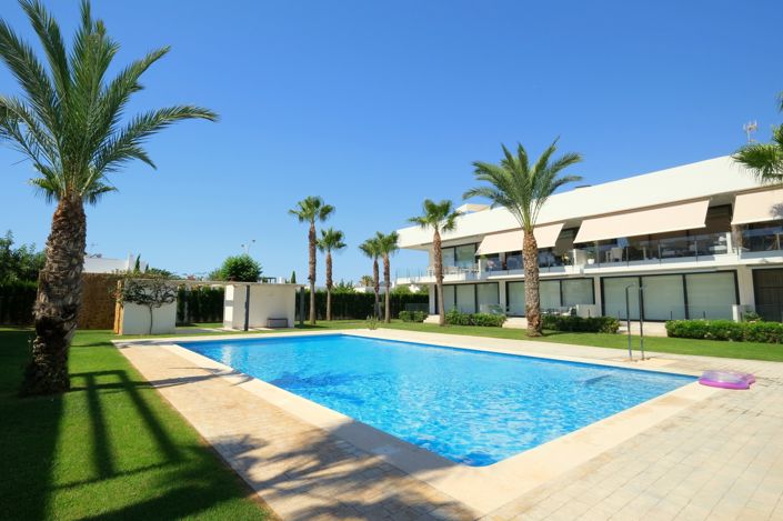 Image No.23-3 Bed Property for sale