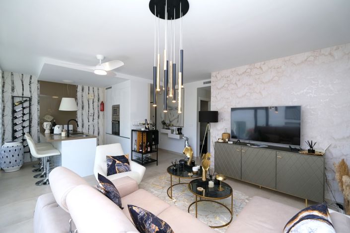 Image No.6-3 Bed Property for sale