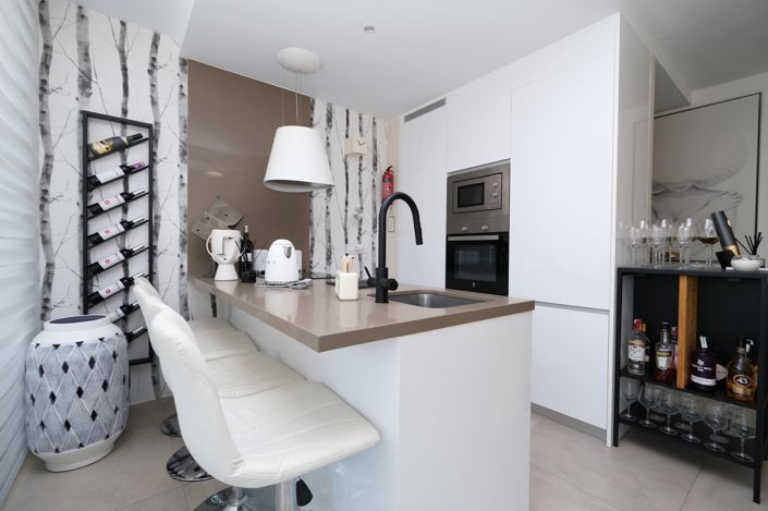 Image No.7-3 Bed Property for sale