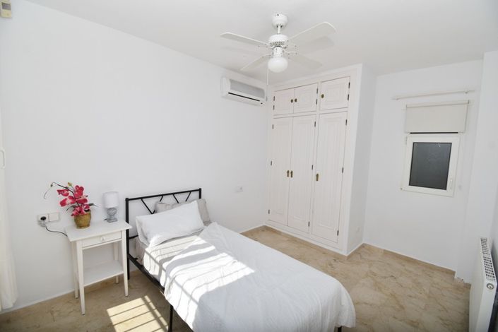 Image No.14-3 Bed Villa for sale