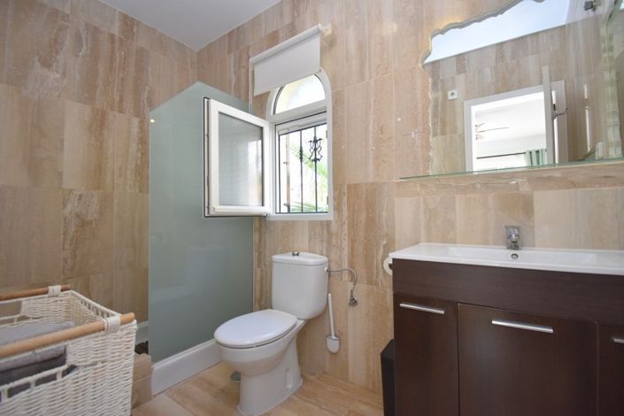 Image No.19-3 Bed Villa for sale