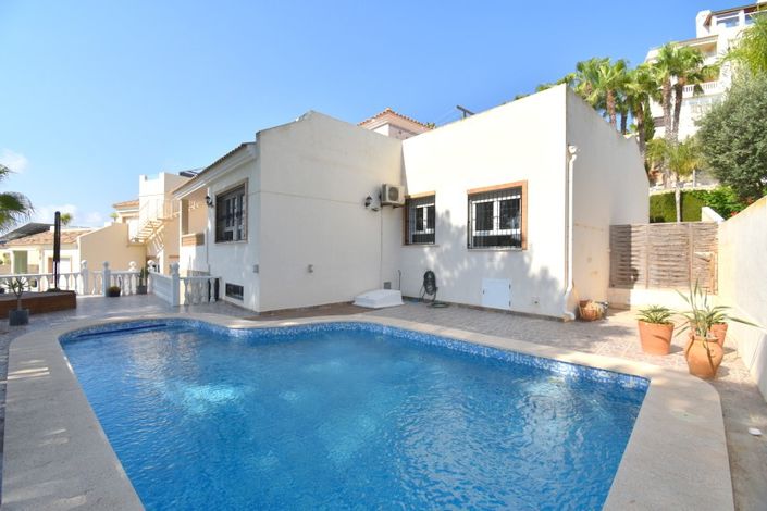 Image No.3-3 Bed Villa for sale