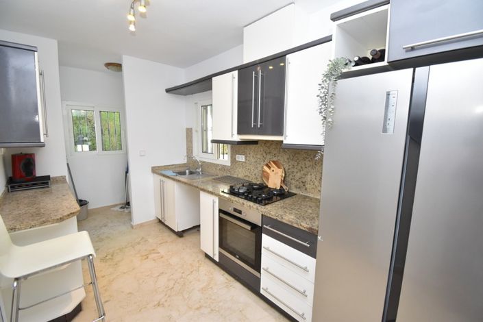 Image No.9-3 Bed Villa for sale