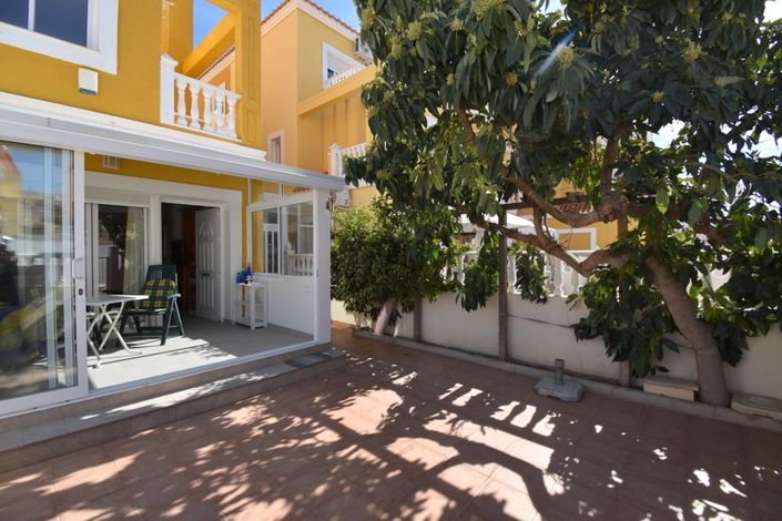 Image No.2-Maison de ville de 3 chambres à vendre à La Zenia